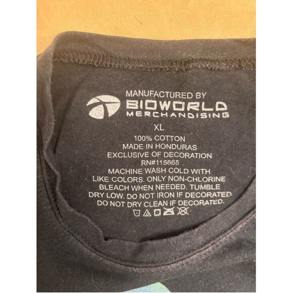 Rainbow Panda Graphic Bioworld Merchandising T-shirt Women's  XL Black - Picture 8 of 10